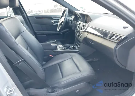 2011 Mercedes-Benz E 350 4Matic z USA, uszkodzony, nr VIN WDDHF8HB8BA337816